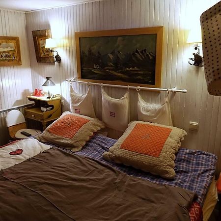مبيت وإفطار ليز أوش Chalet De Pascaline المظهر الخارجي الصورة